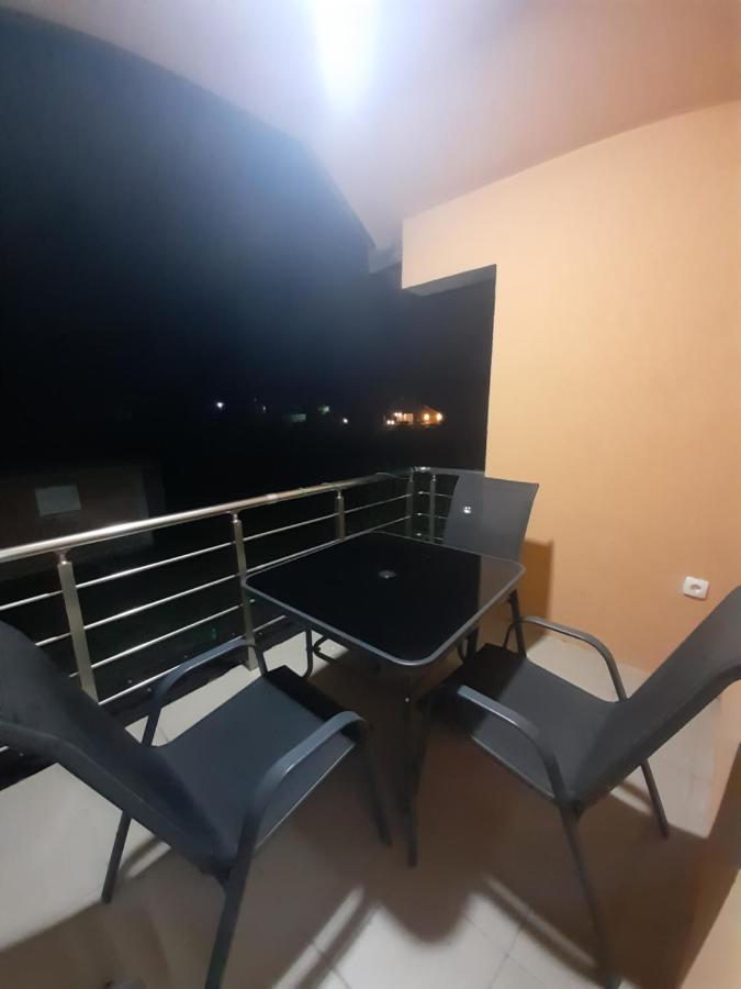 Breti'S Guesthouse Vuthaj Exteriér fotografie
